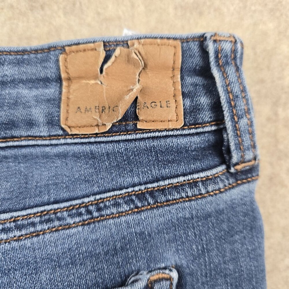 American Eagle Womens Flared Jeans Dark Wash Size 12 Stretch Denim Distressed - Picture 8 of 10